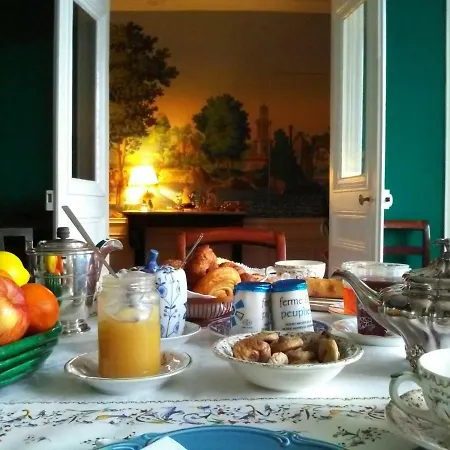 Le 48 Oda ve Kahvaltı